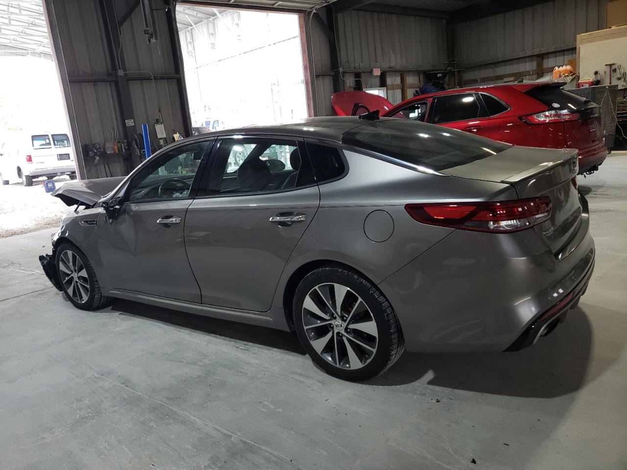 2016 Kia Optima - Image 2