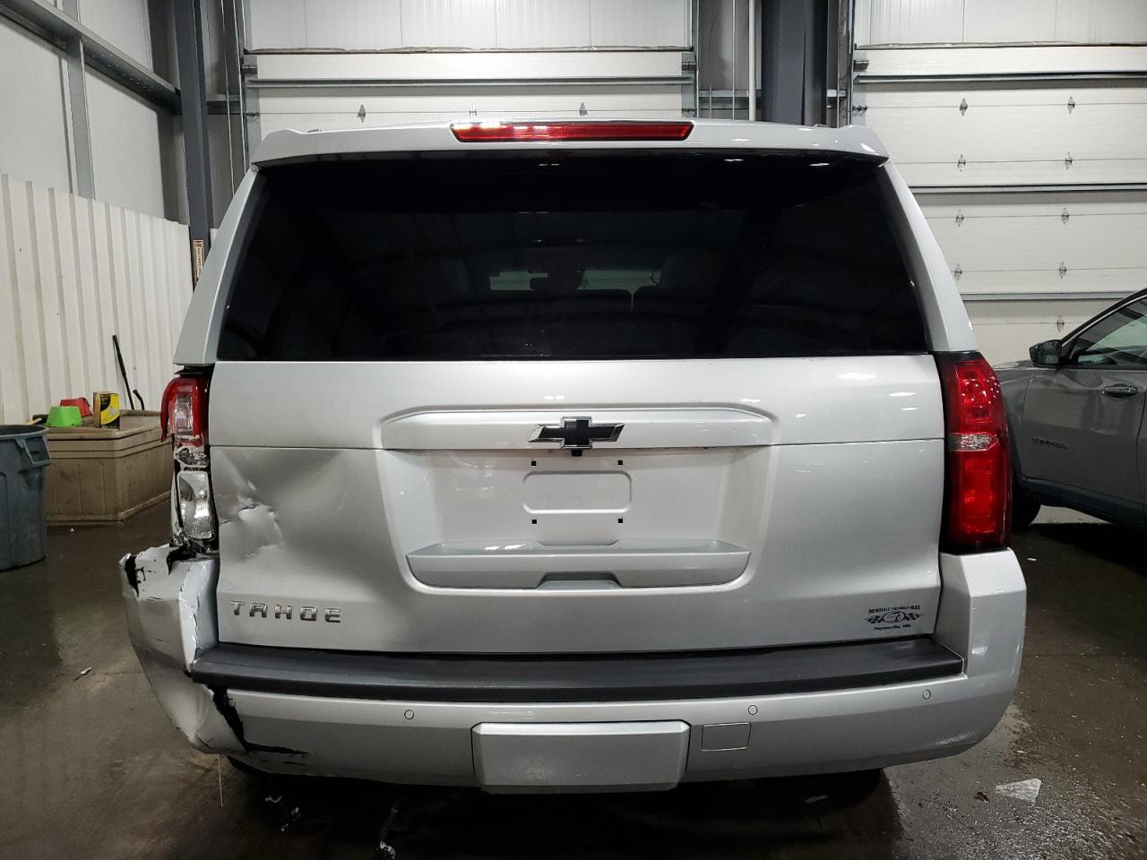 1GNSKBKC8KR308383 2019 Chevrolet Tahoe K1500 Lt