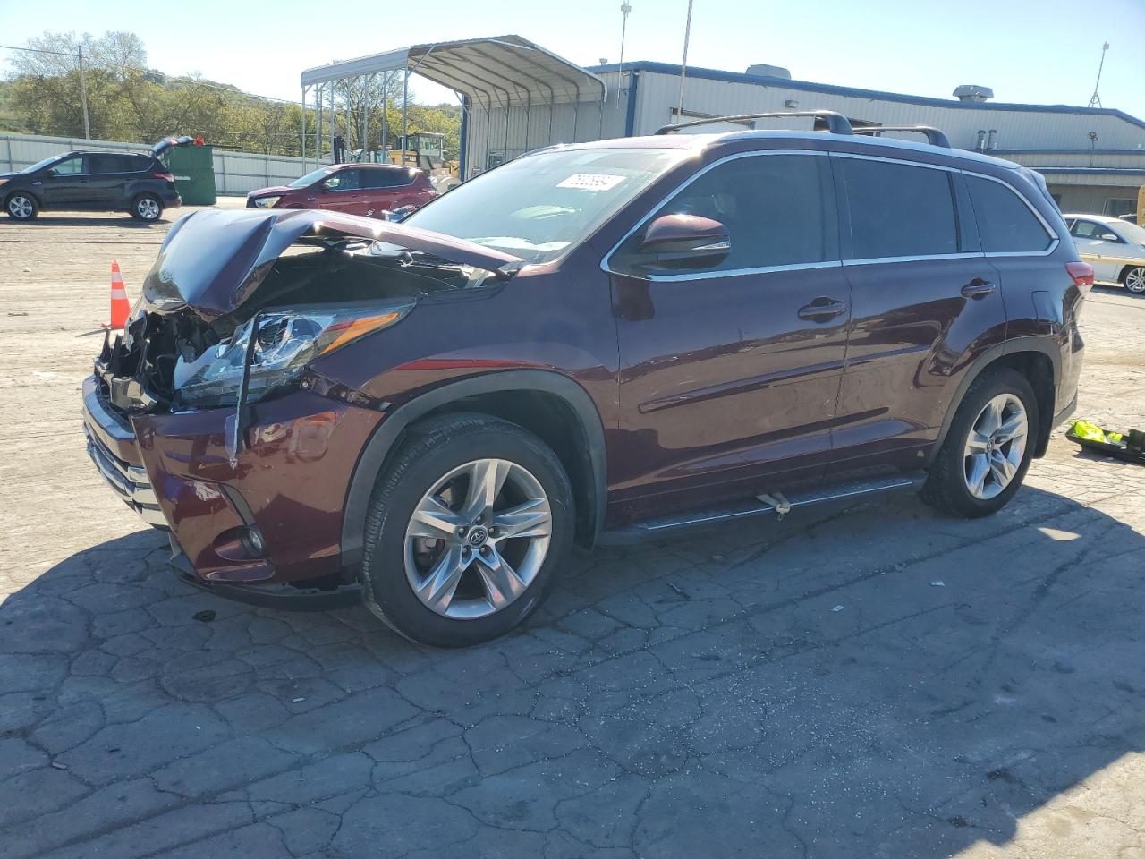 2019 Toyota Highlander - Image 1