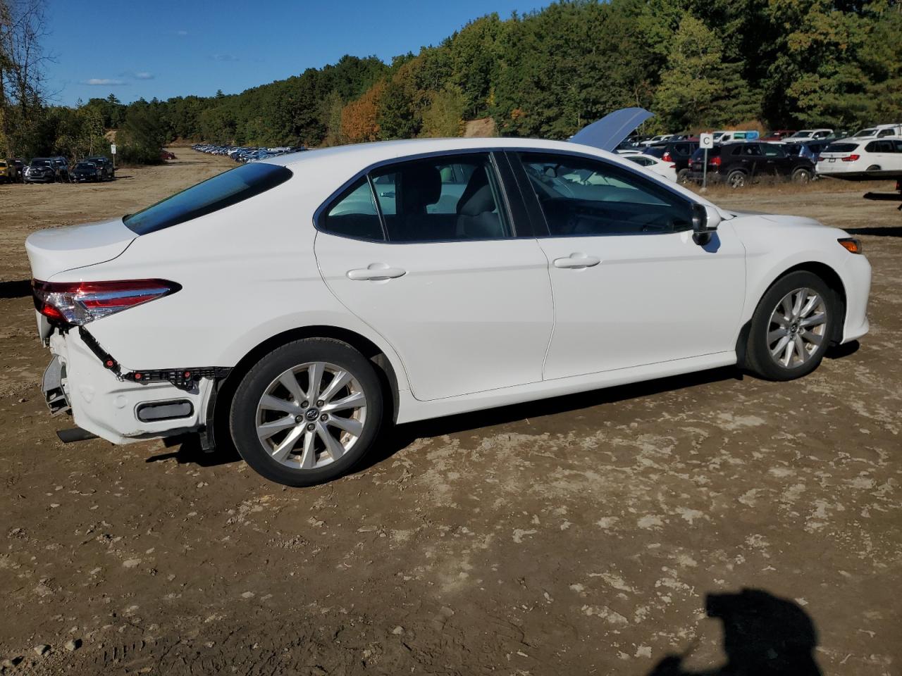 4T1B11HK9JU148543 2018 Toyota Camry L