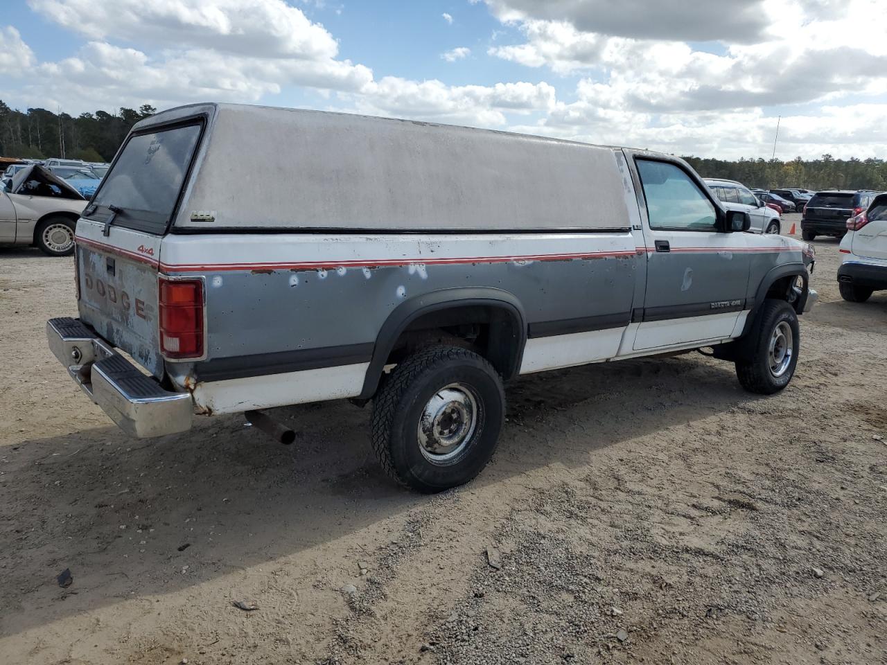 1993 Dodge Dakota - Image 3