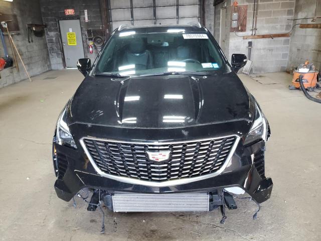  CADILLAC XT4 2023 Чорний