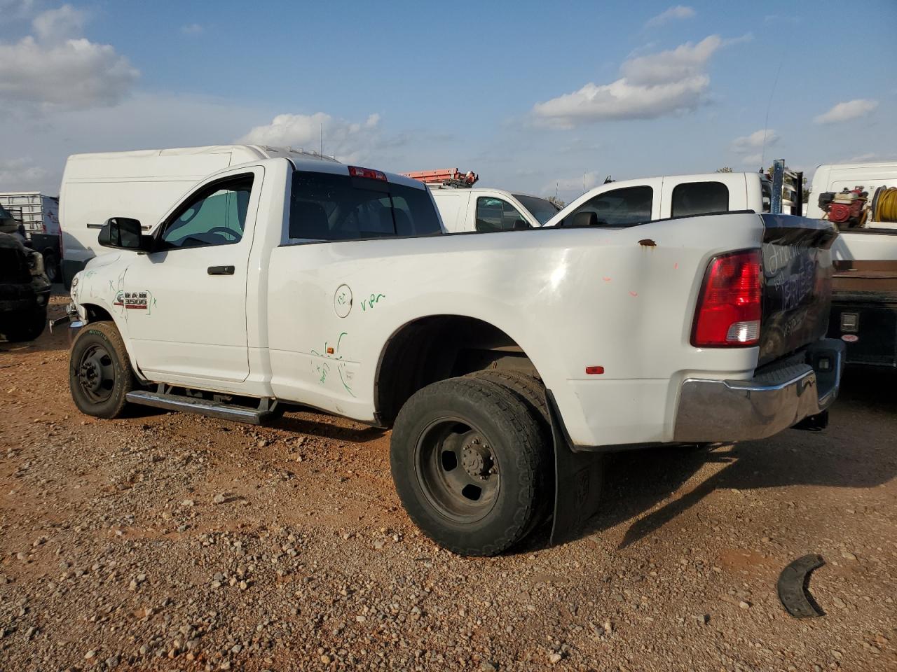 2014 RAM 3500 - Image 2
