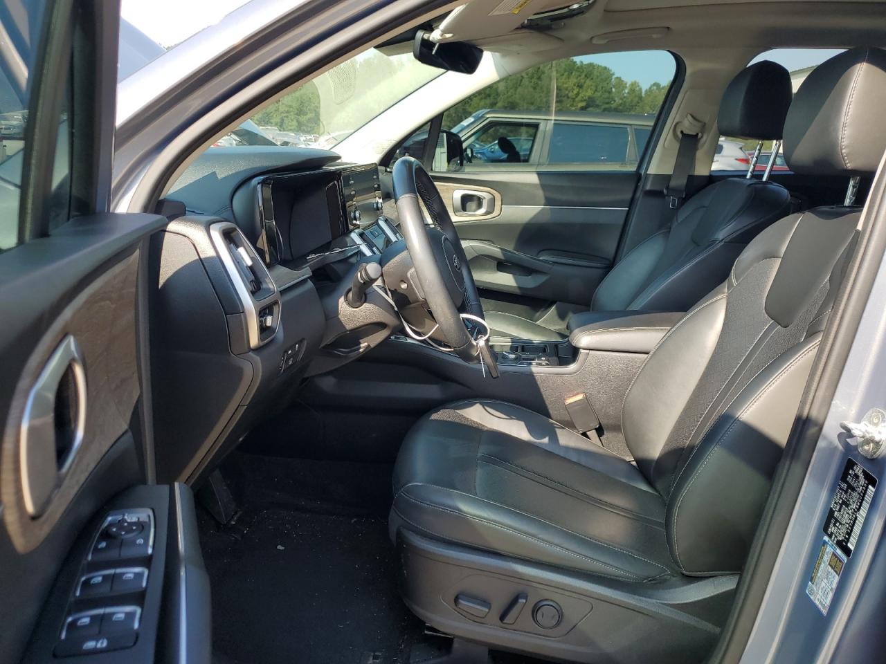 2021 Kia Sorento - Image 7