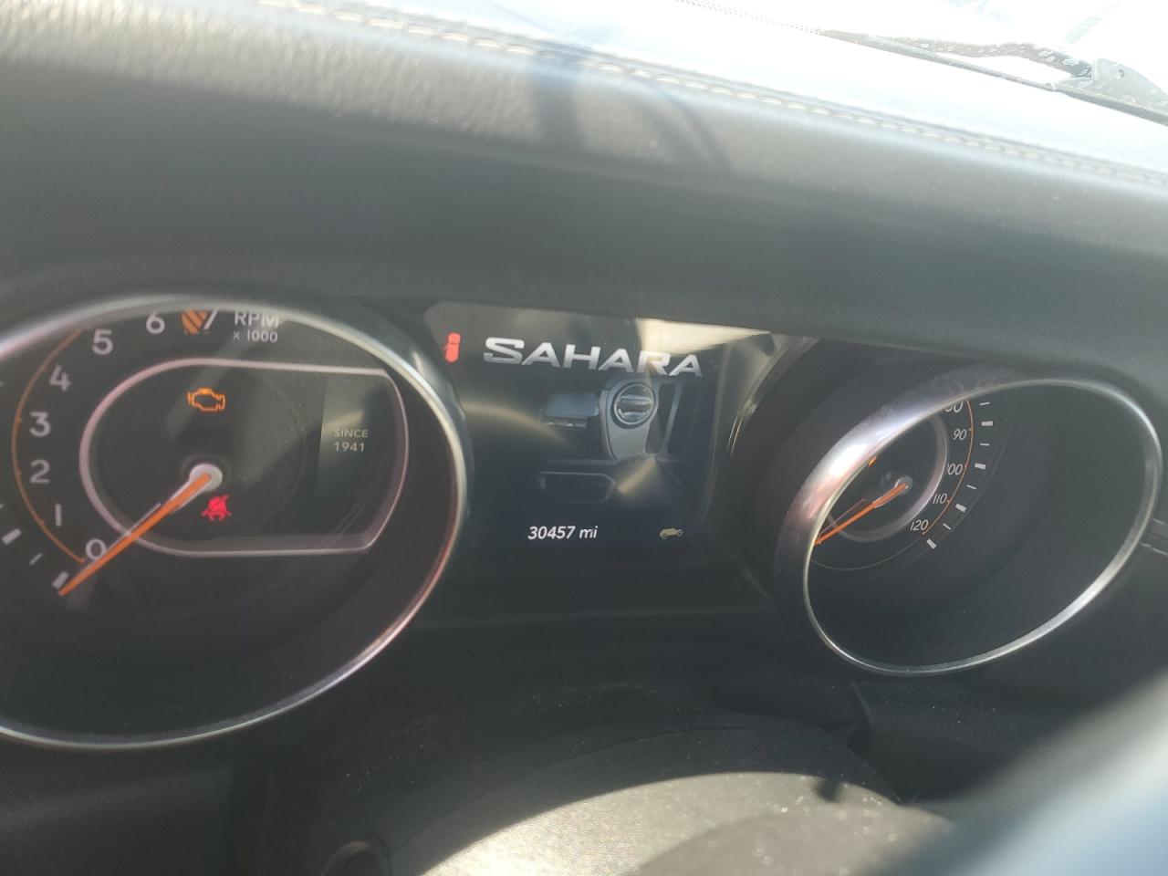 2019 Jeep Wrangler Unlimited Sahara VIN: 1C4HJXEG6KW631415 Lot: 75057334