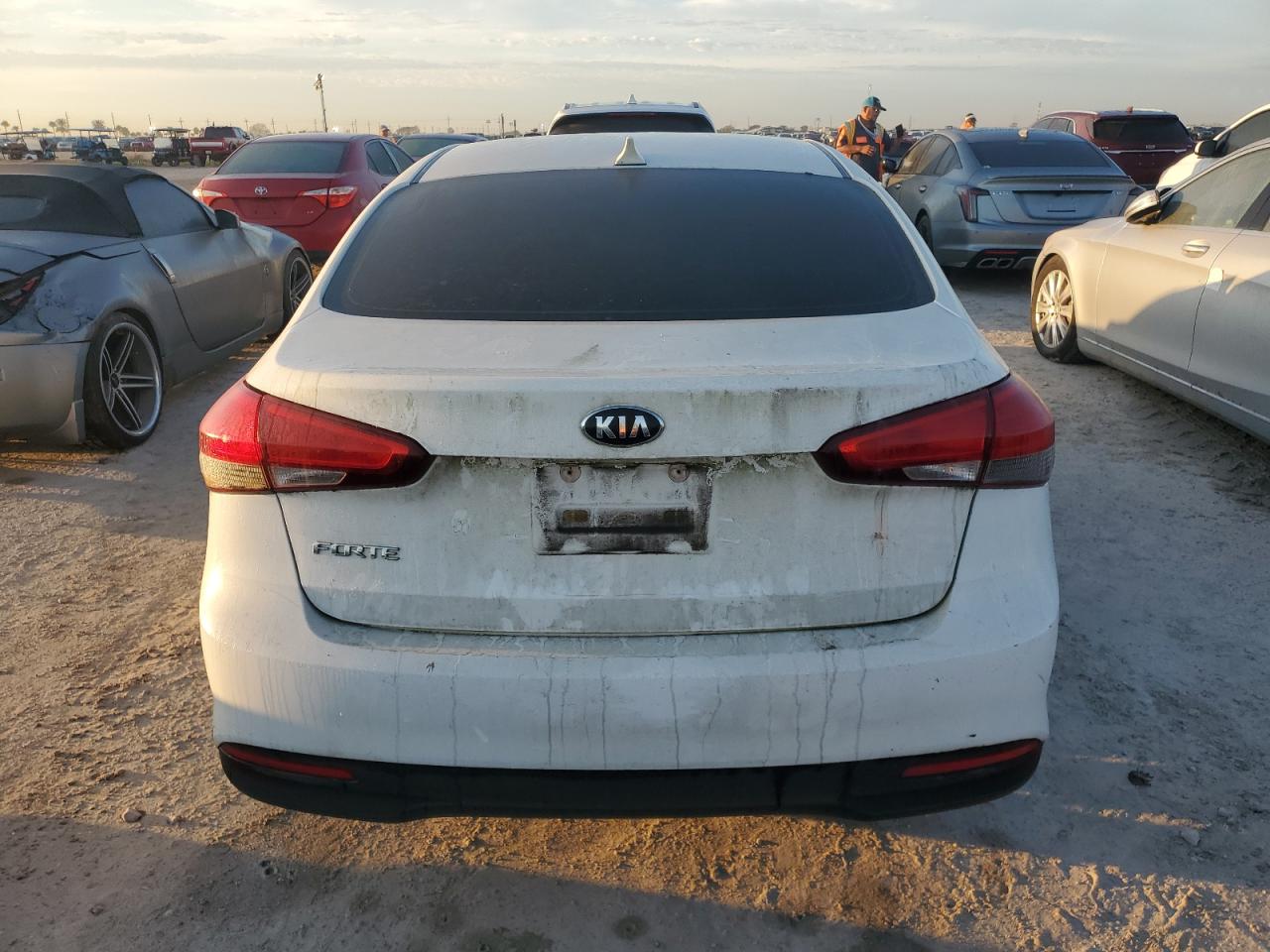 2017 Kia Forte Lx VIN: 3KPFK4A78HE039655 Lot: 76201314