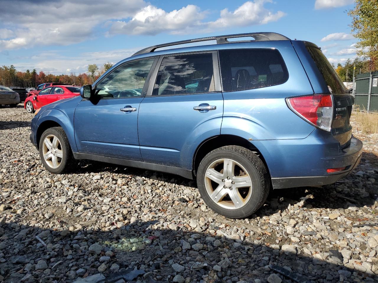 2010 Subaru Forester - Image 2