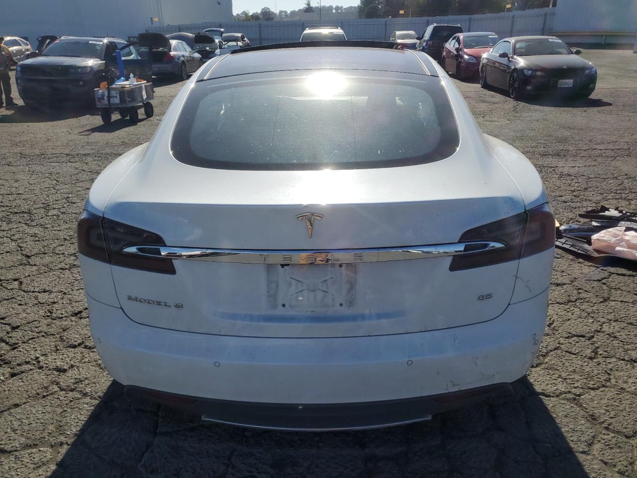 2014 Tesla Model S VIN: 5YJSA1H10EFP49897 Lot: 74795654