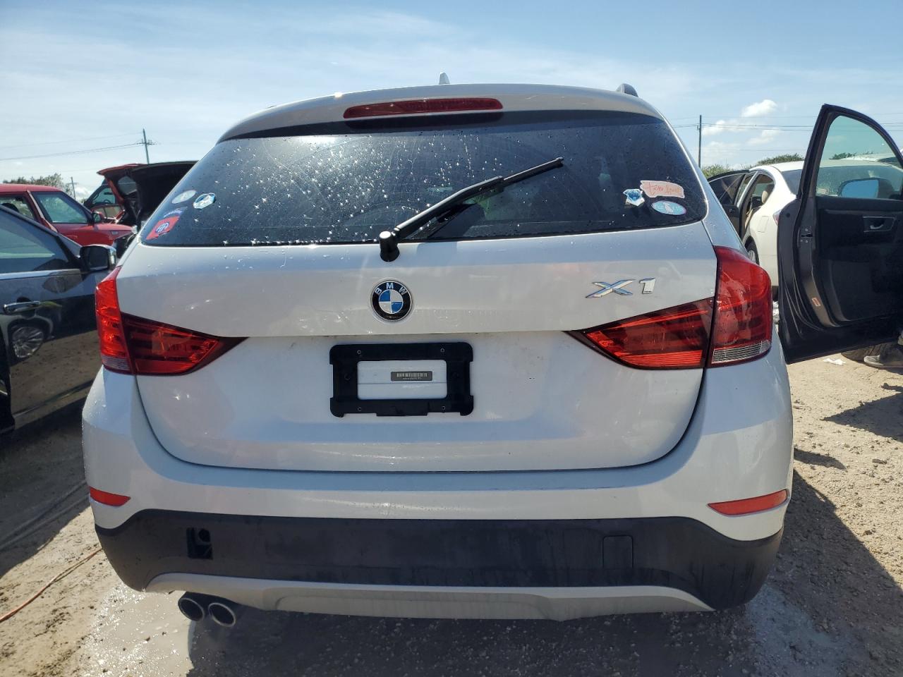 WBAVM1C5XFV315520 2015 BMW X1 Sdrive28I