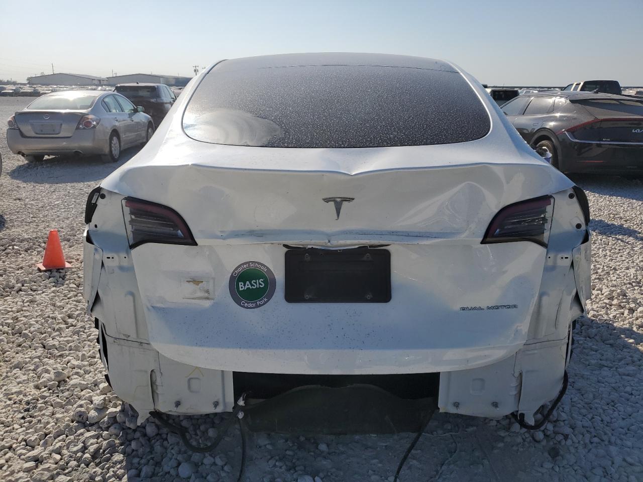 VIN 7SAYGDEE8PA122868 2023 TESLA MODEL Y no.6