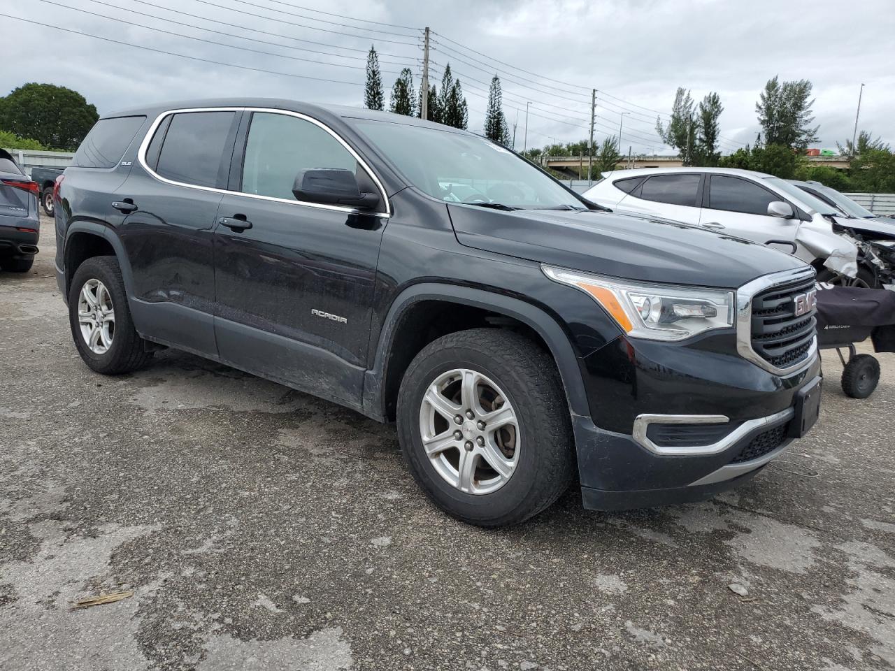2019 GMC Acadia - Image 4