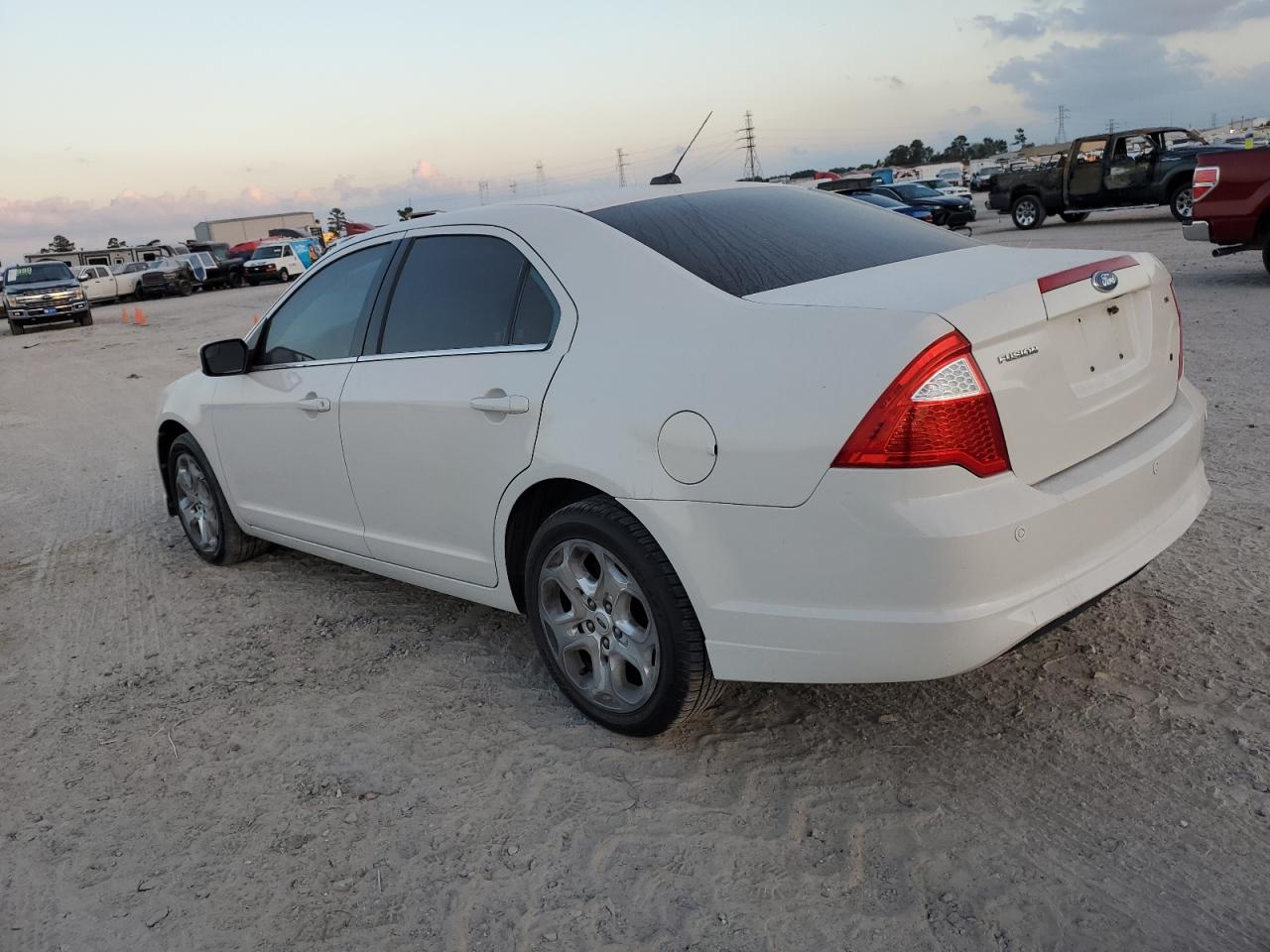 2011 Ford Fusion - Image 2