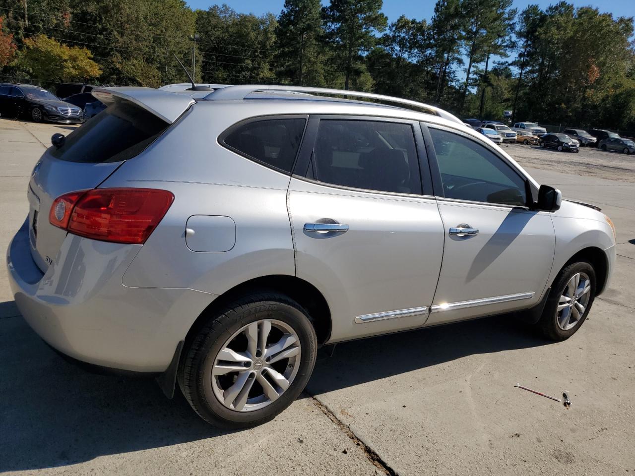2013 Nissan Rogue - Image 3