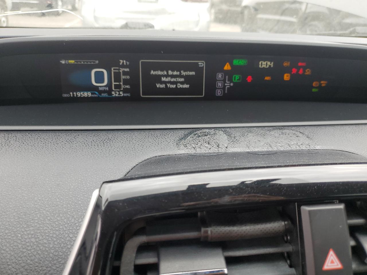 2016 Toyota Prius - Image 9