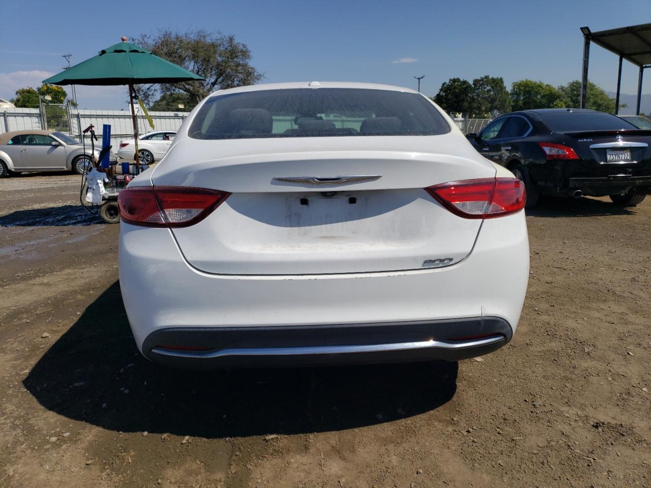 1C3CCCAB4FN645031 2015 Chrysler 200 Limited