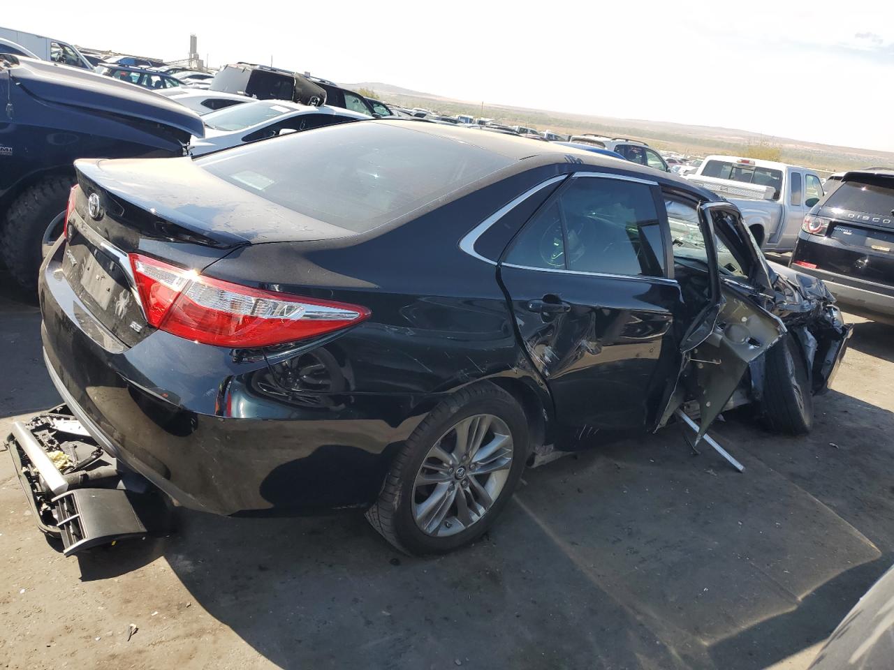 VIN 4T1BF1FK6HU756275 2017 TOYOTA CAMRY no.3