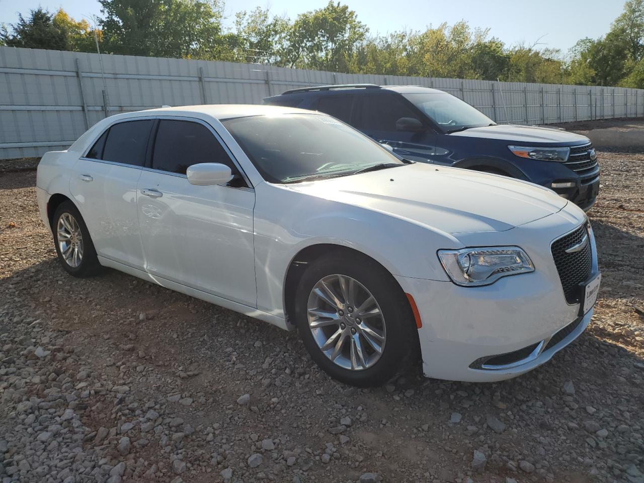 2C3CCAAGXHH521714 2017 Chrysler 300 Limited