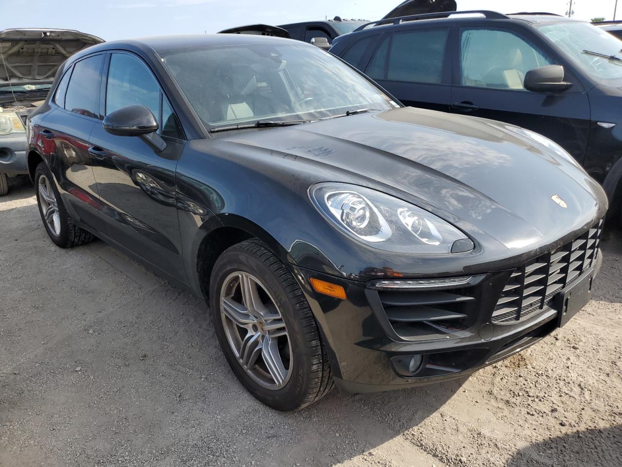 2017 Porsche Macan VIN: WP1AA2A50HLB01569 Lot: 76480944