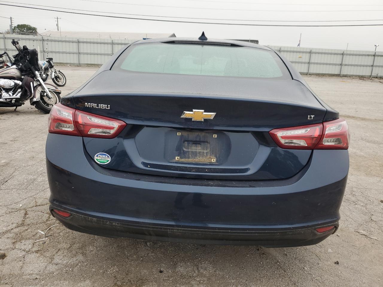 2020 Chevrolet Malibu - Image 6