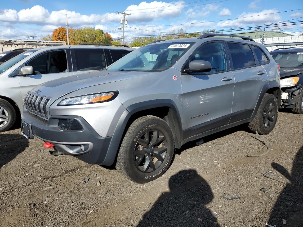 VIN 1C4PJMBS5HW633328 2017 JEEP CHEROKEE no.1