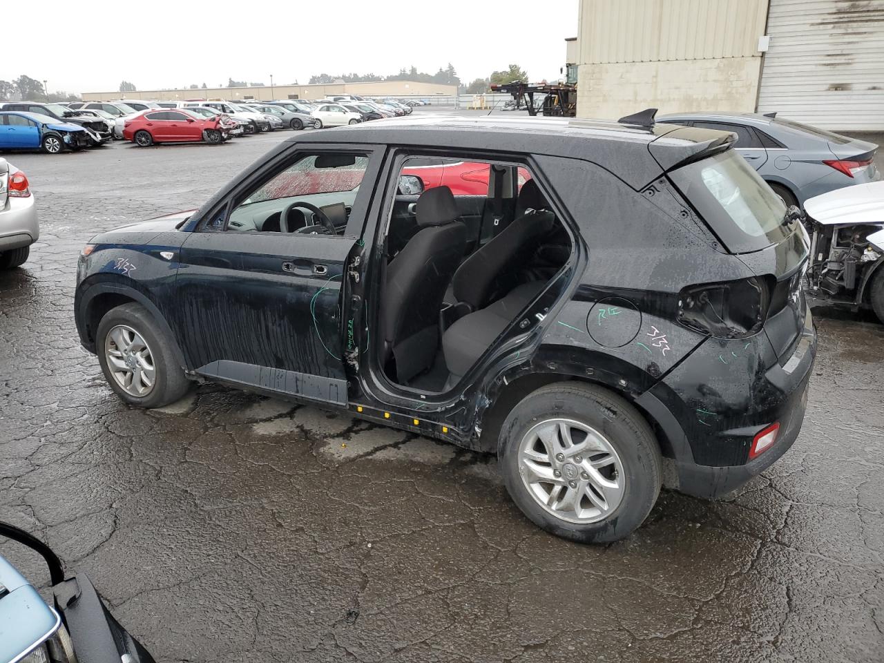 2021 Hyundai Venue - Image 2