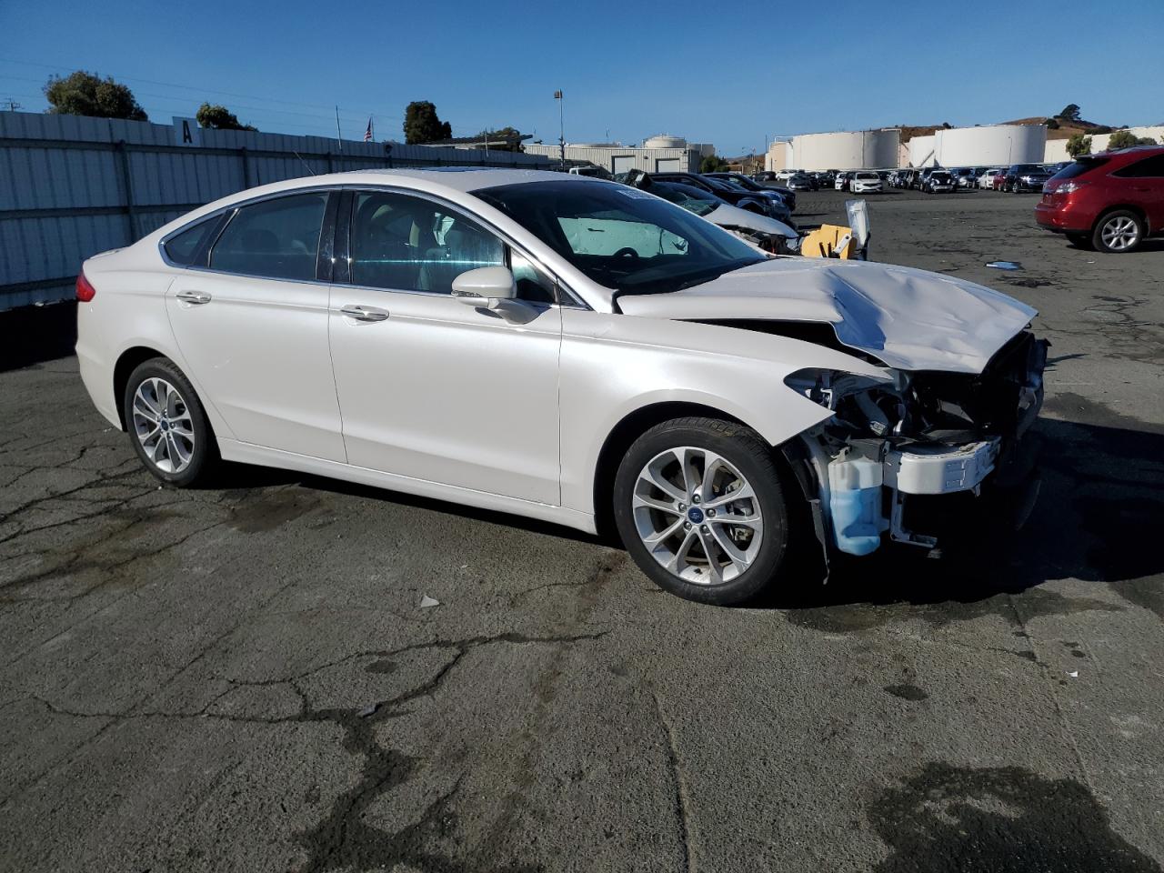 VIN 3FA6P0SU2LR127610 2020 FORD FUSION no.4