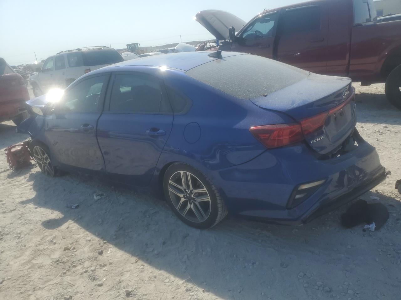 2019 Kia Forte - Image 2