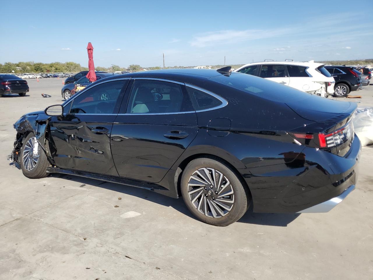 2024 Hyundai Sonata - Image 2