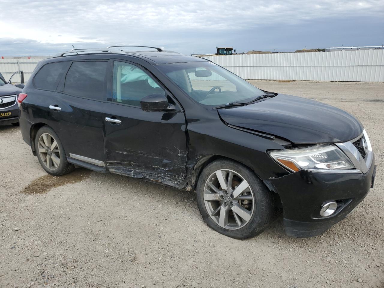 2014 Nissan Pathfinder - Image 4