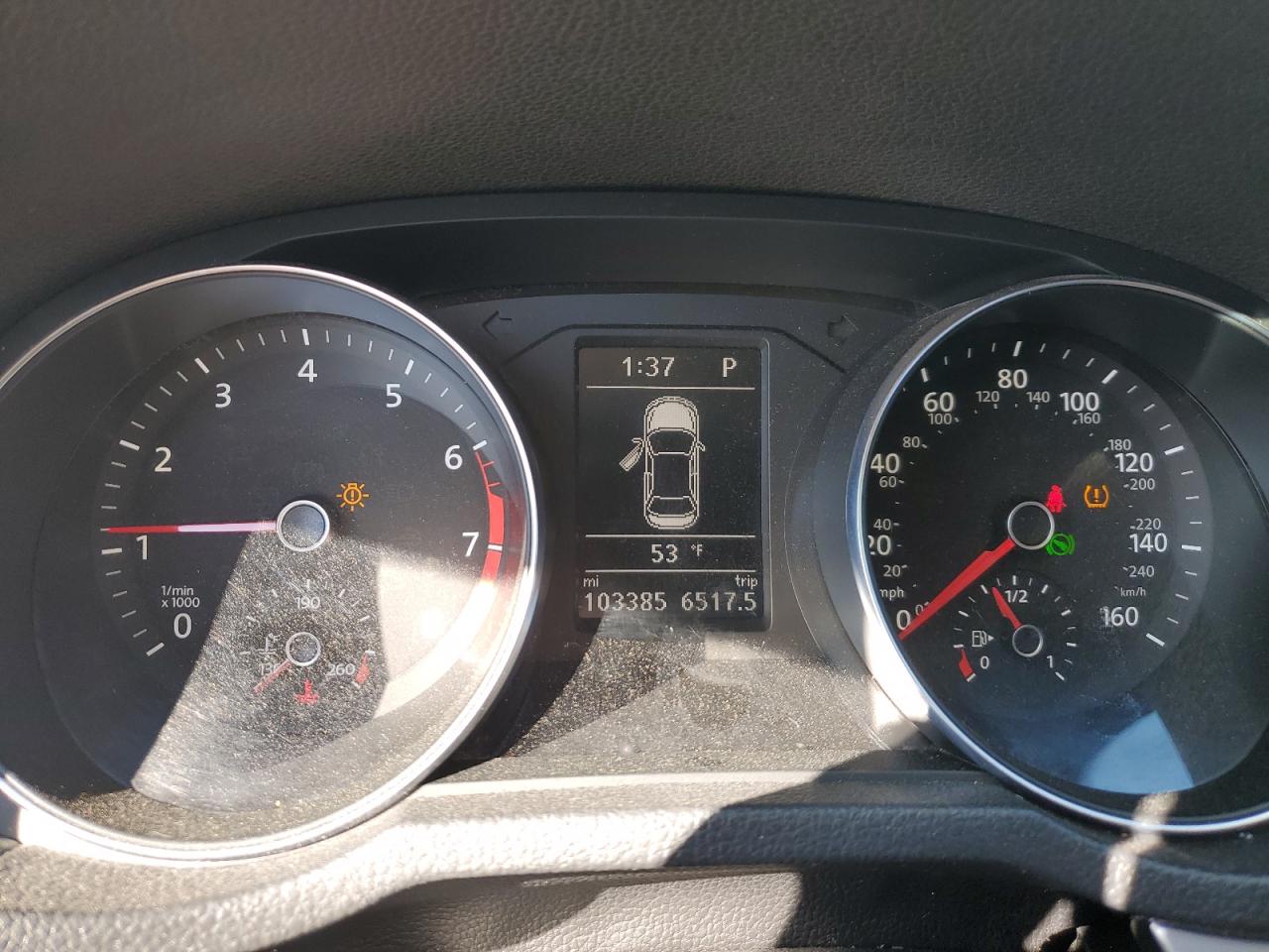 2018 Volkswagen Passat - Image 9