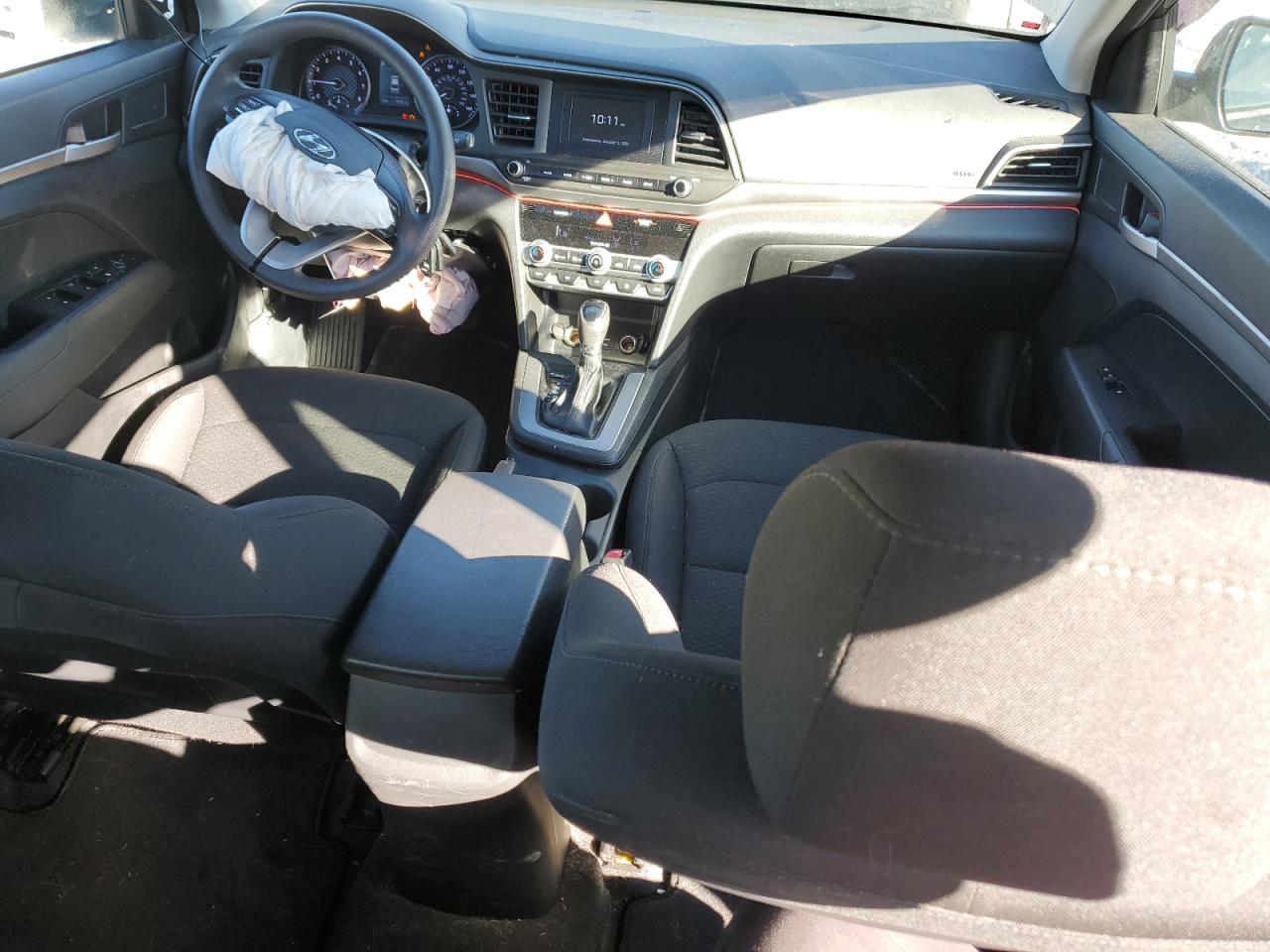 2020 Hyundai Elantra - Image 8