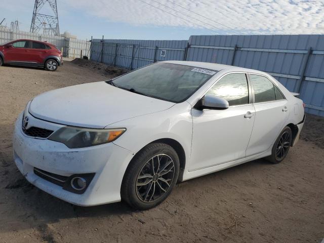 2013 Toyota Camry L продається в Adelanto, CA - Rear End