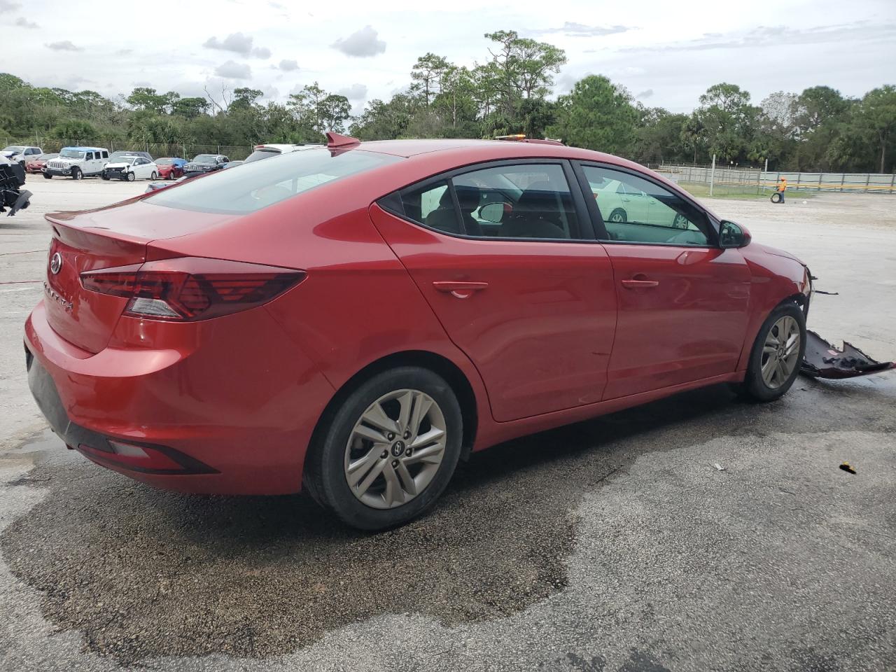 2020 Hyundai Elantra - Image 3