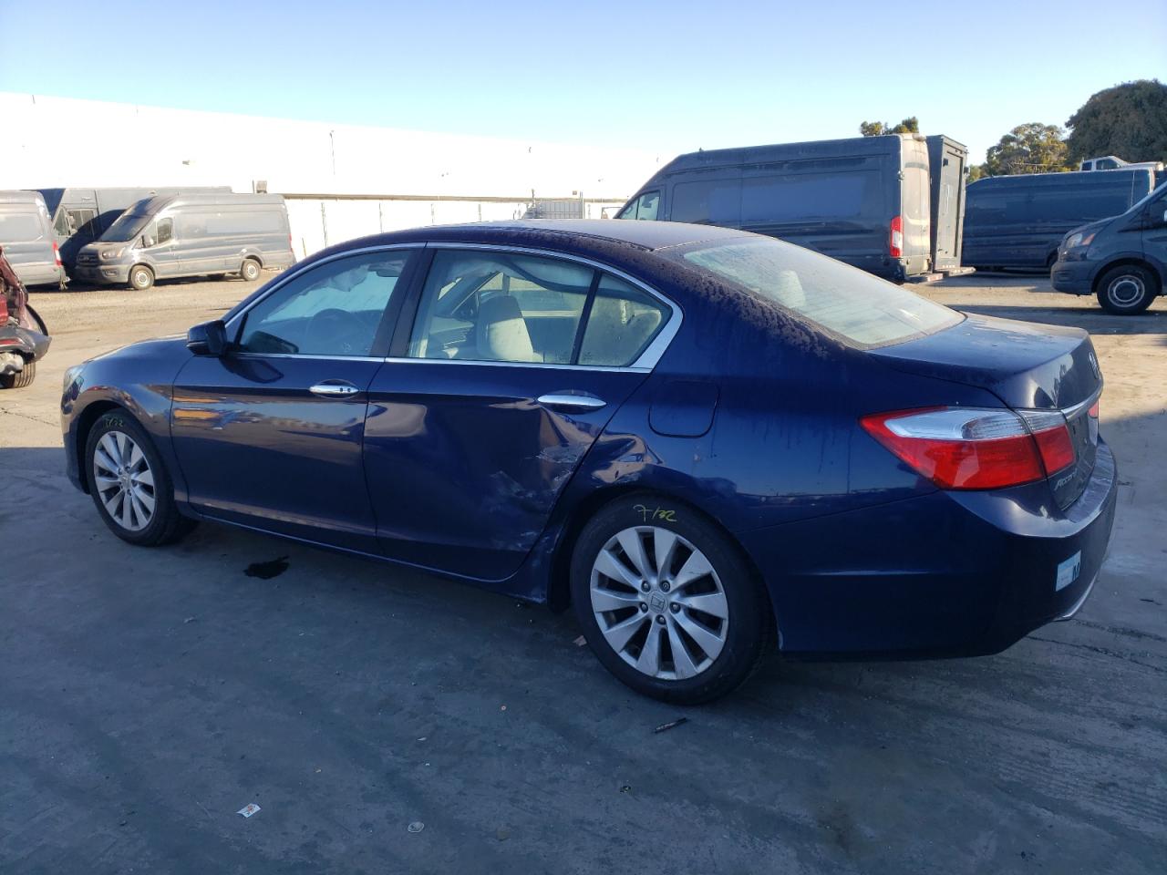 VIN 1HGCR2F79DA047225 2013 HONDA ACCORD no.2