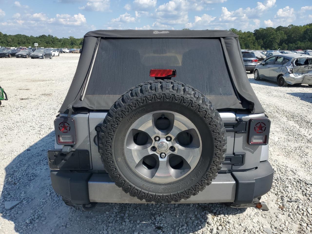 2018 Jeep Wrangler Unlimited Sahara VIN: 1C4HJWEG5JL801886 Lot: 73849454