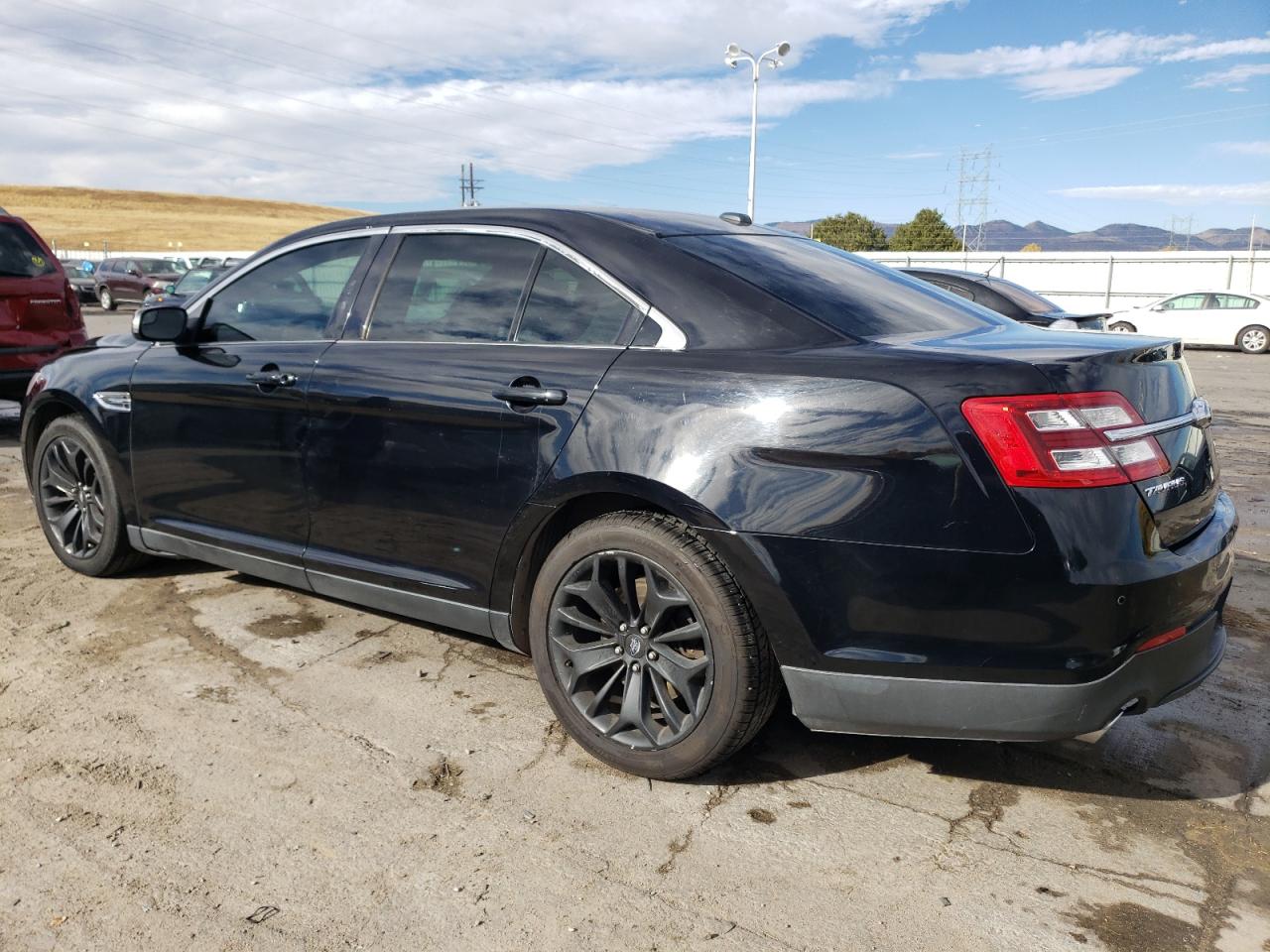 VIN 1FAHP2F85GG110816 2016 FORD TAURUS no.2