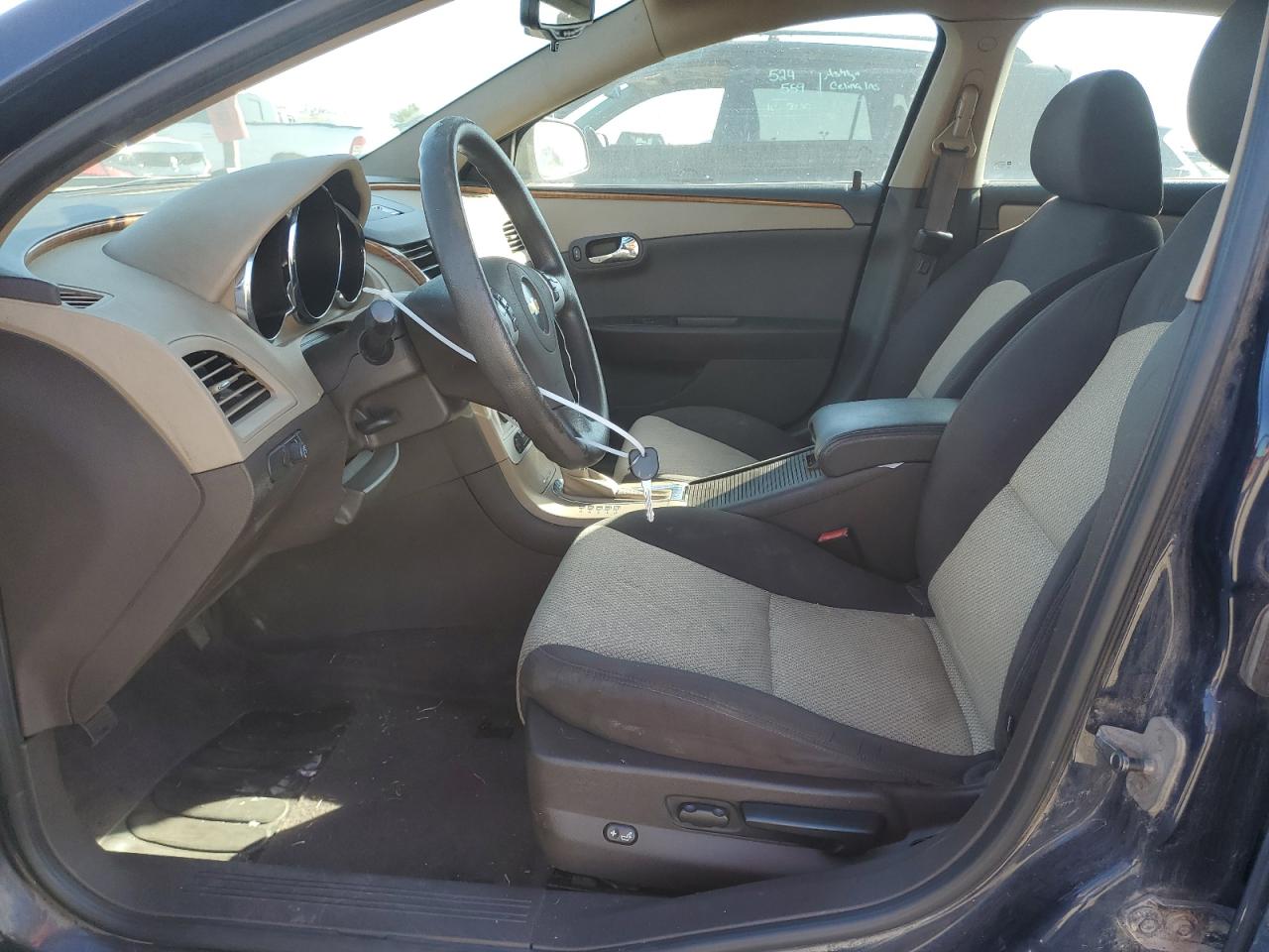2011 Chevrolet Malibu - Image 7