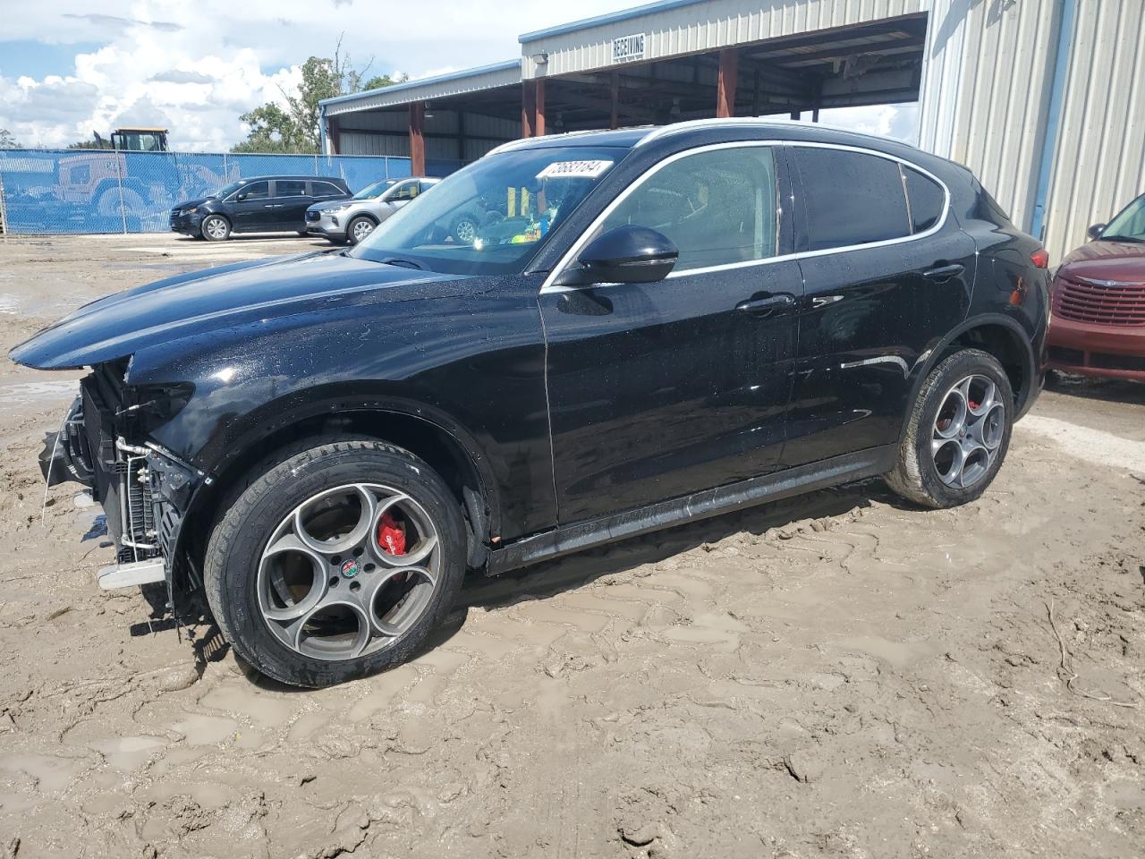 ZASFAKAN8J7B83323 2018 ALFA ROMEO STELVIO - Image 1