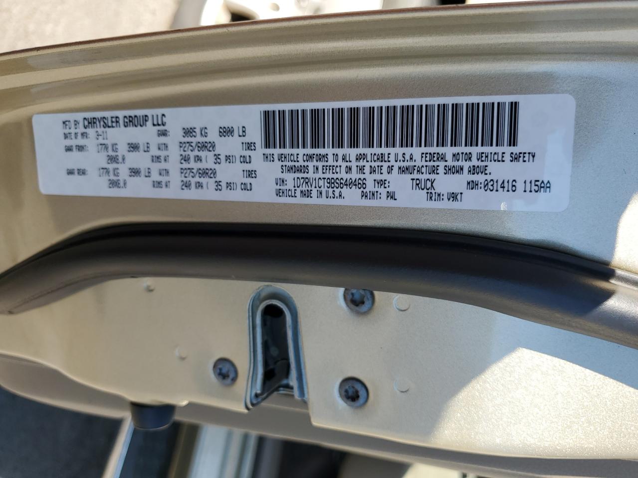 2011 Dodge Ram 1500 VIN: 1D7RV1CT9BS640466 Lot: 74093944