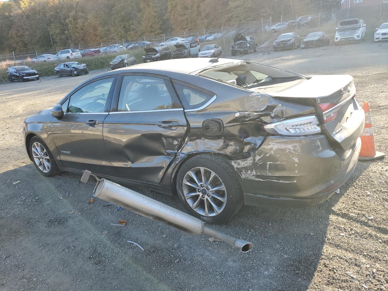 2017 Ford Fusion - Image 2