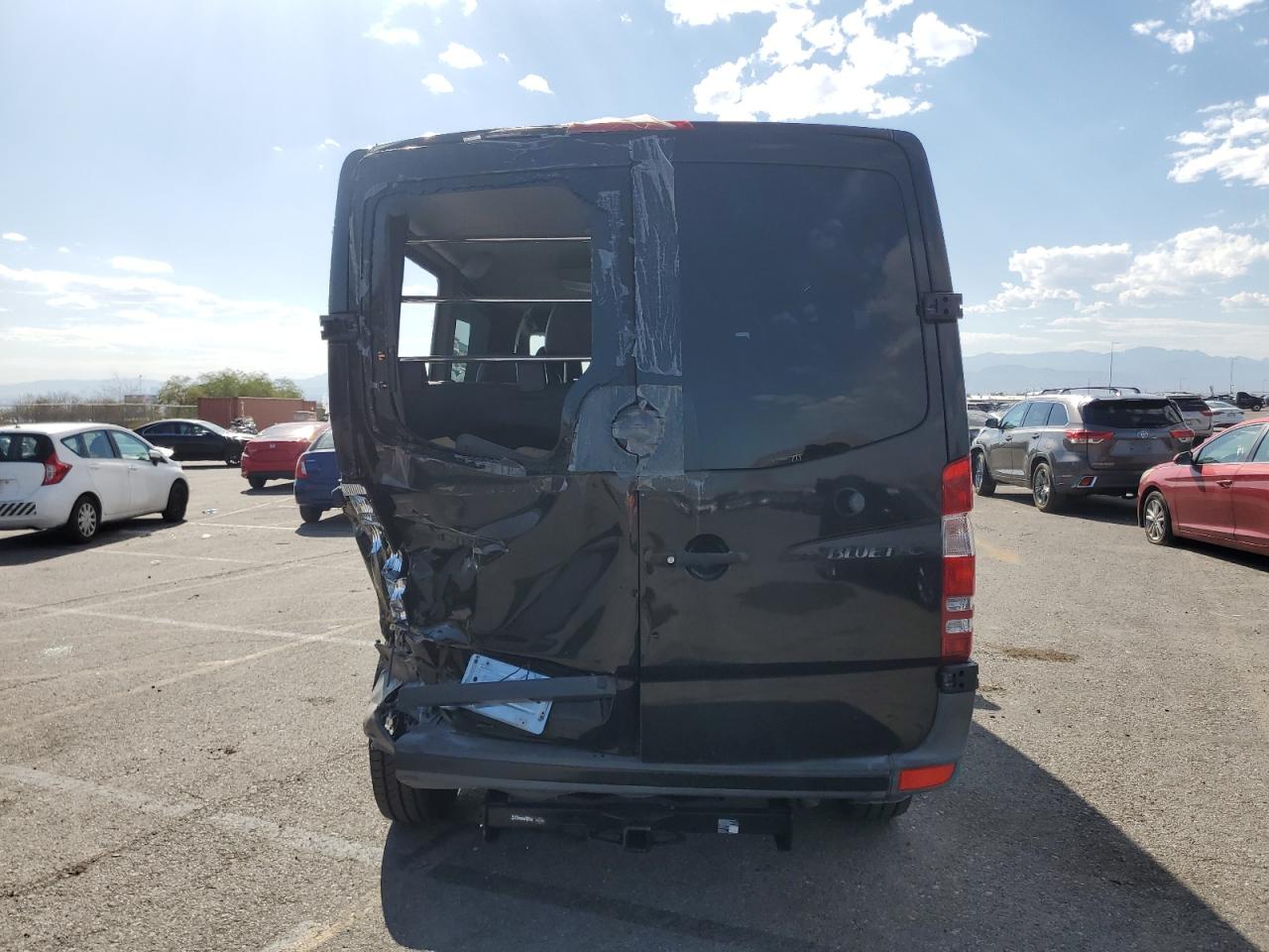 2011 Mercedes-Benz Sprinter 2500 VIN: WDZPE7CC8B5549935 Lot: 70722594