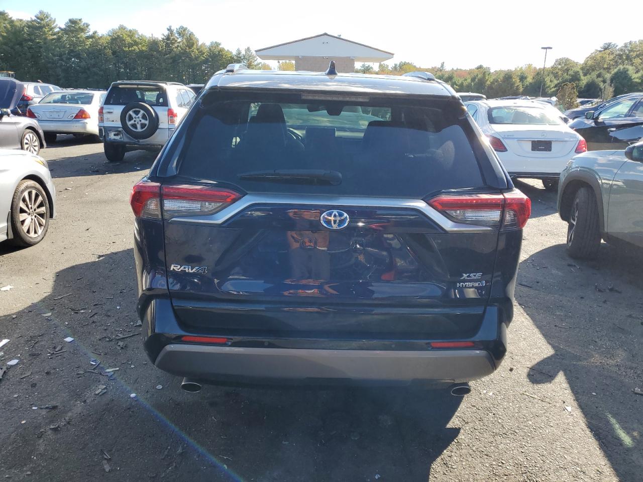 2020 Toyota Rav4 Xse VIN: JTMEWRFV3LD538460 Lot: 75012764