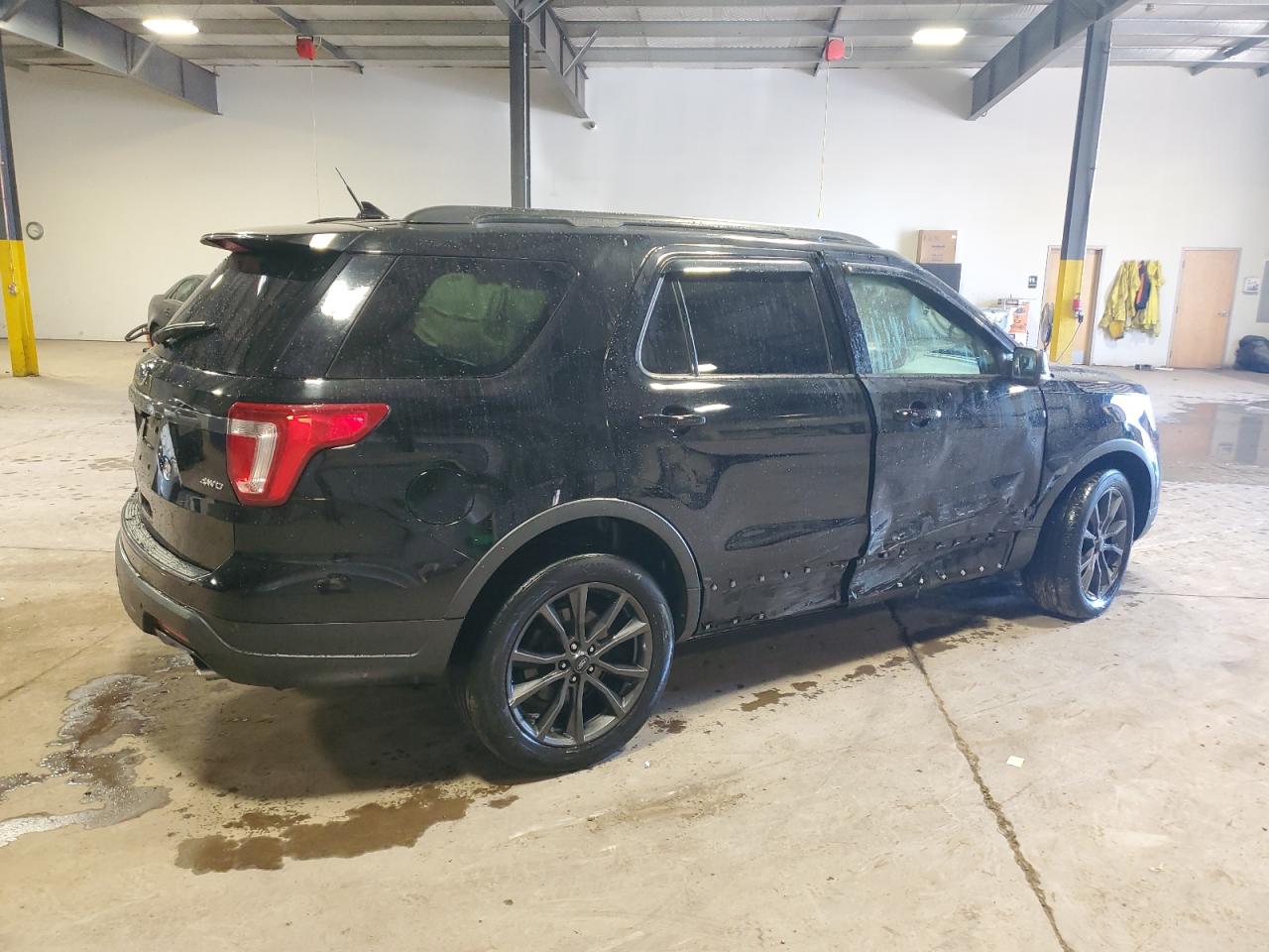 2018 Ford Explorer - Image 3