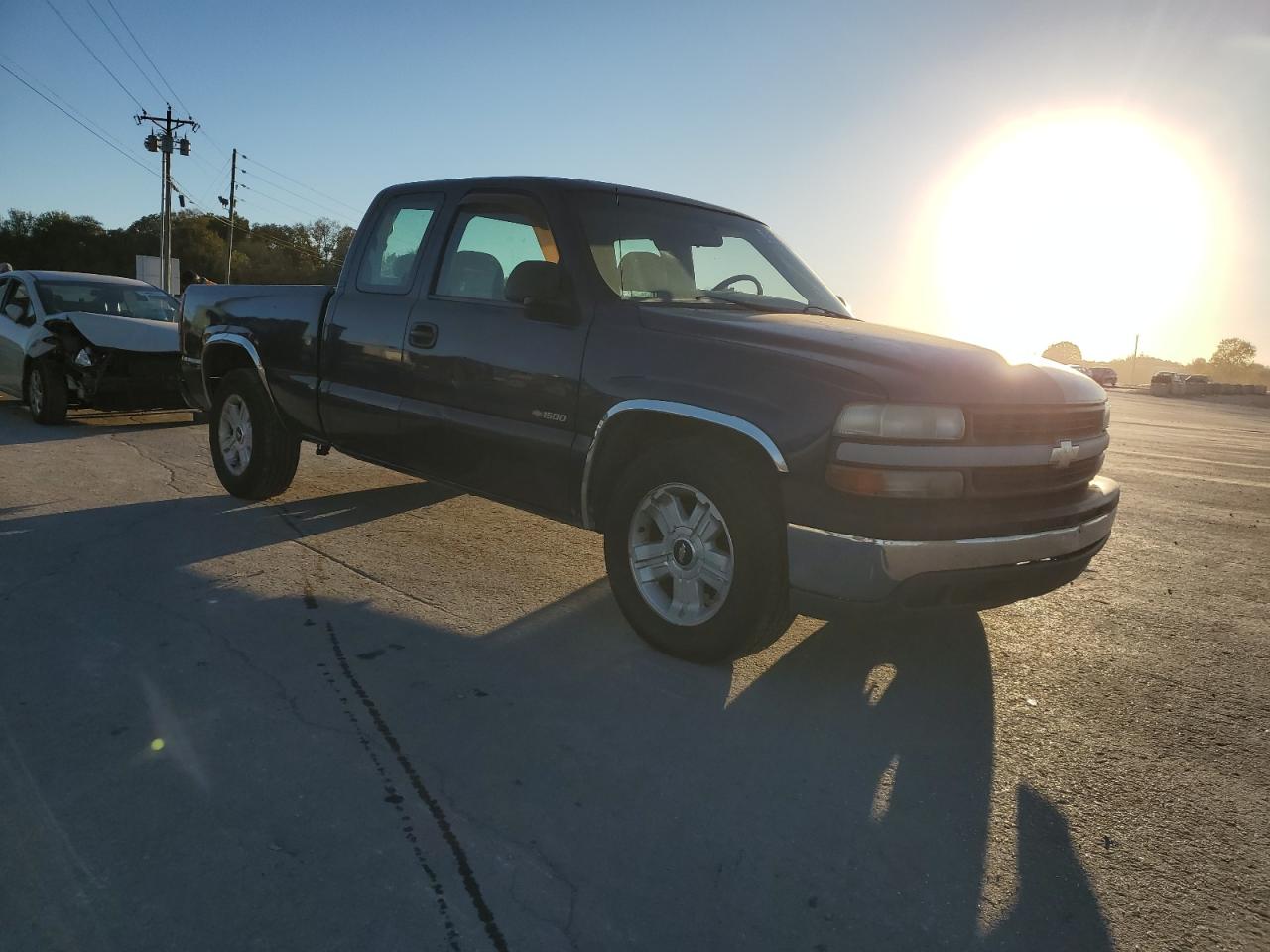 2001 Chevrolet Silverado - Image 4