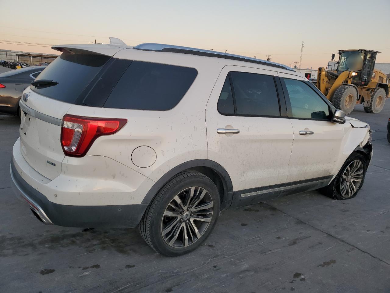 2016 Ford Explorer - Image 3