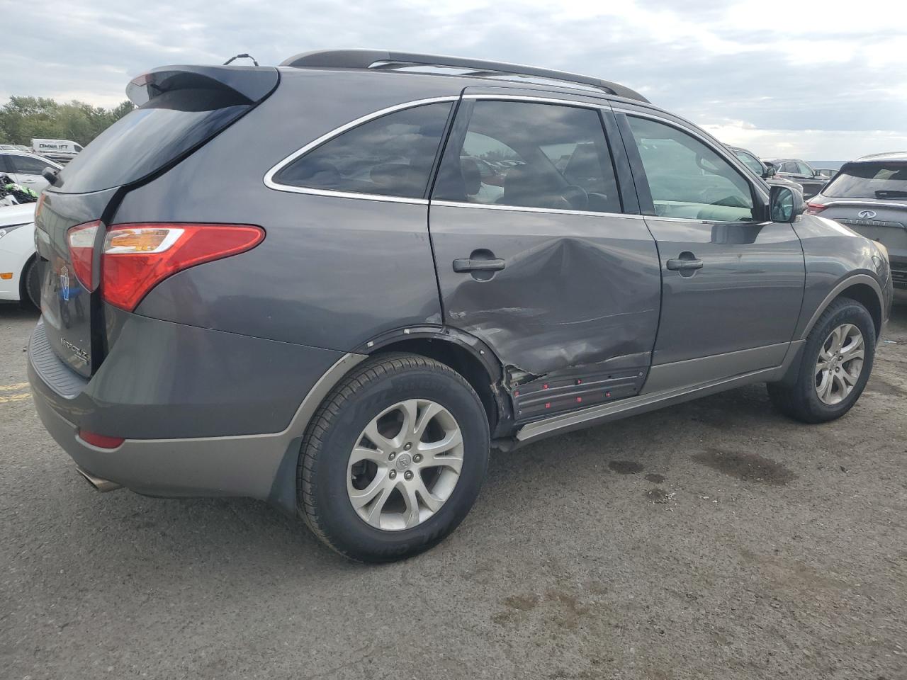 2010 Hyundai Veracruz - Image 3