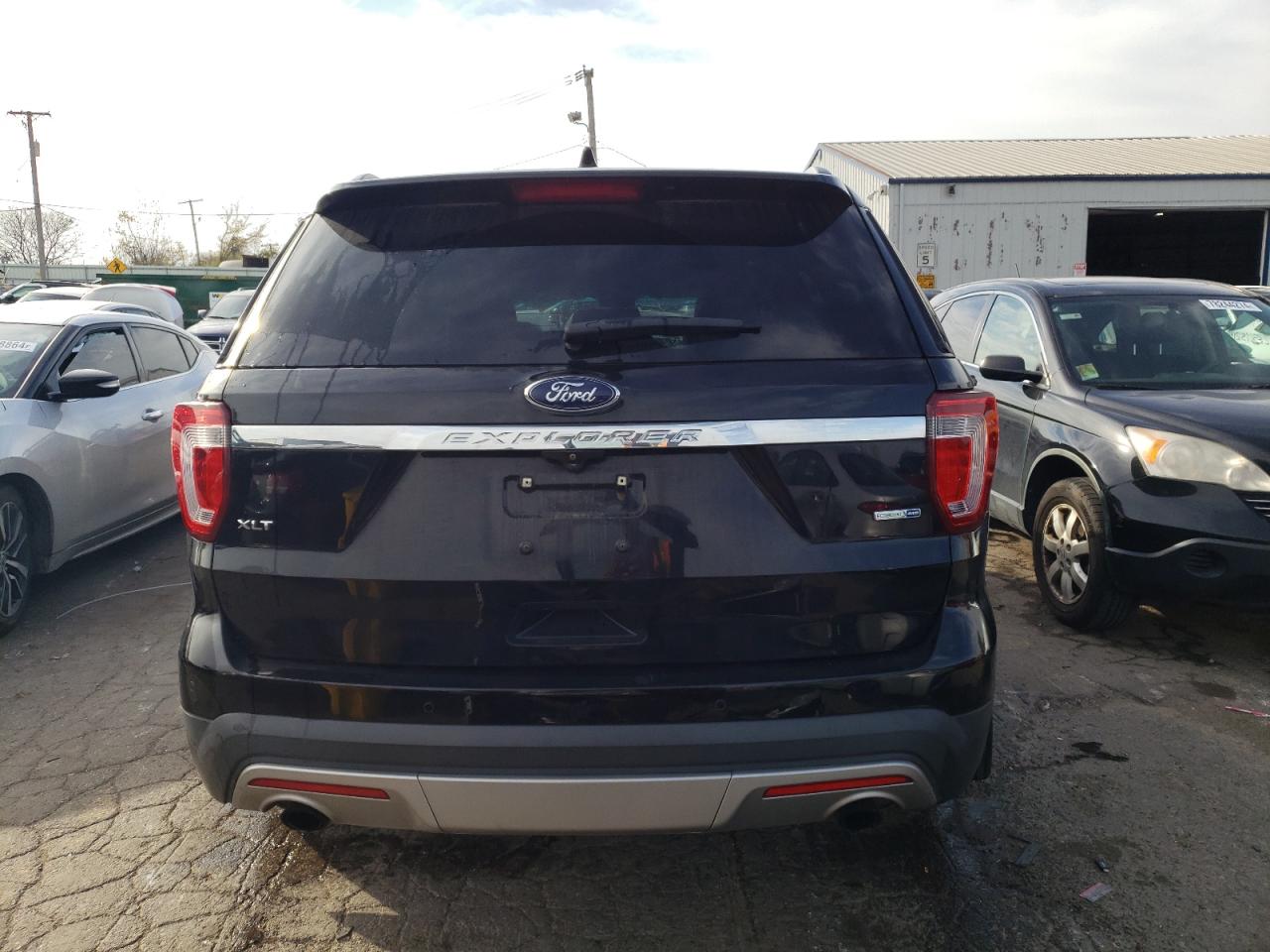 2016 Ford Explorer - Image 6