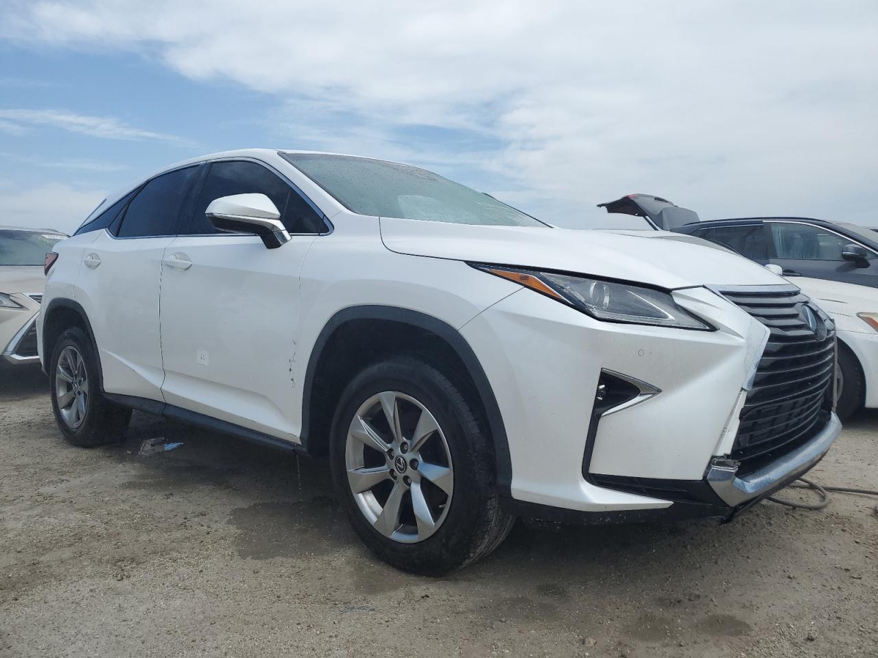 2018 Lexus RX - Image 4