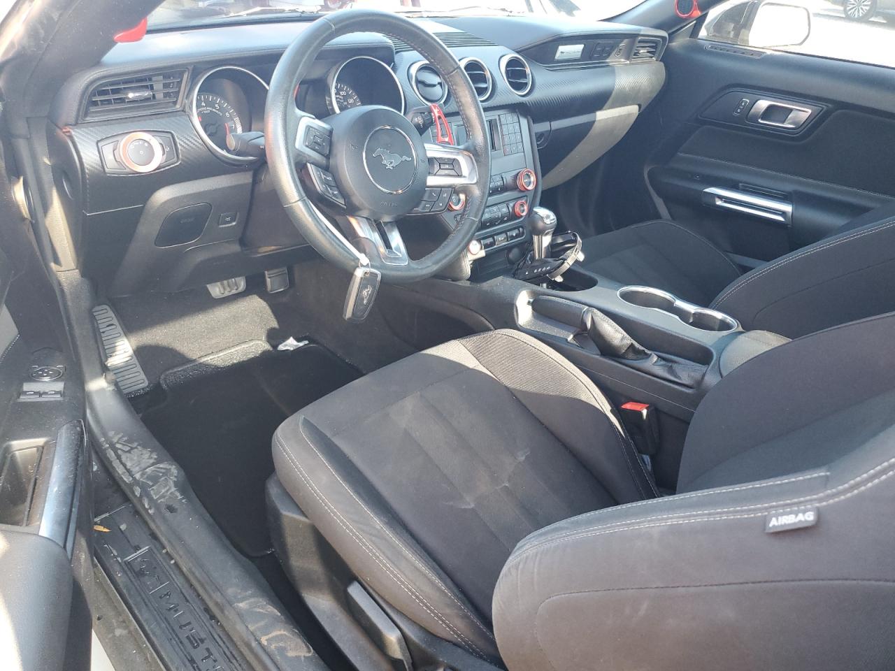 2019 Ford Mustang - Image 8