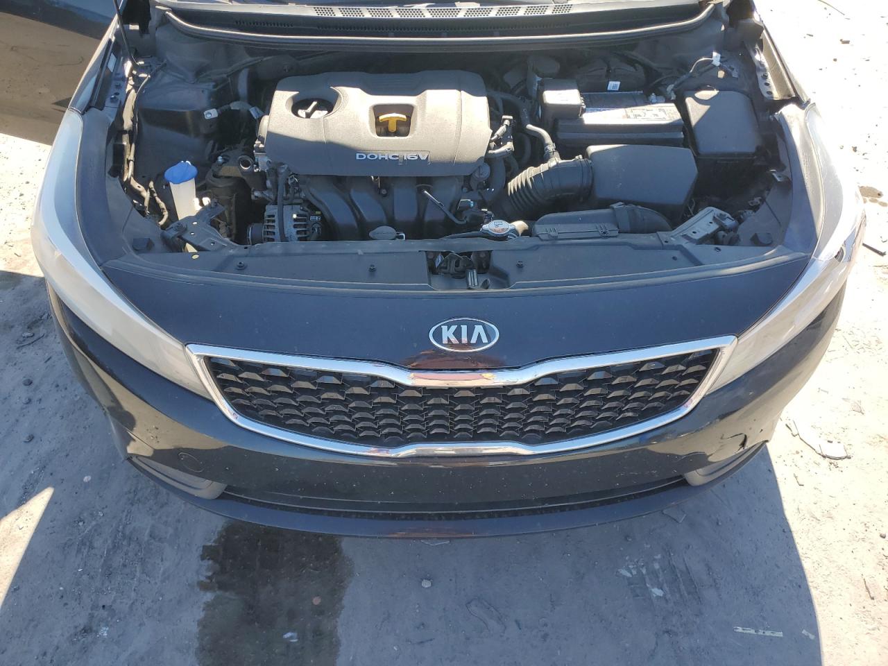 2017 Kia Forte - Image 11